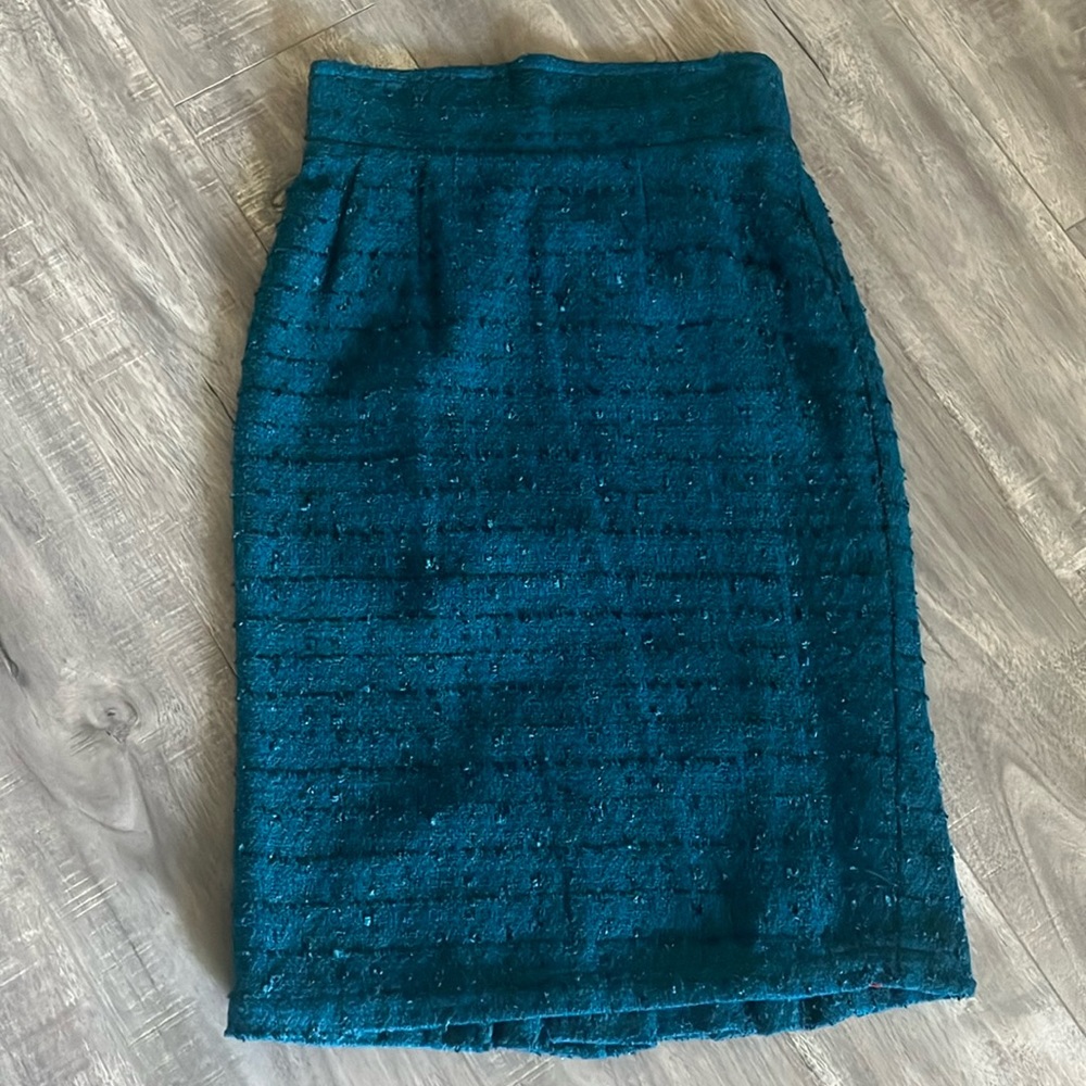 Tarantula Tweed winter pencil skirt